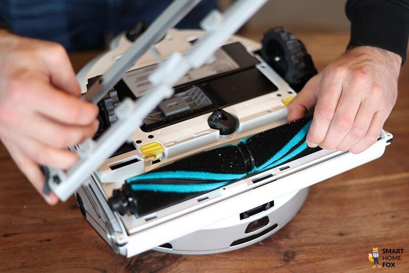 Die weiche Bürste des Samsung Jet Bot AI+ ist in der Nahaufnahme zu sehen.